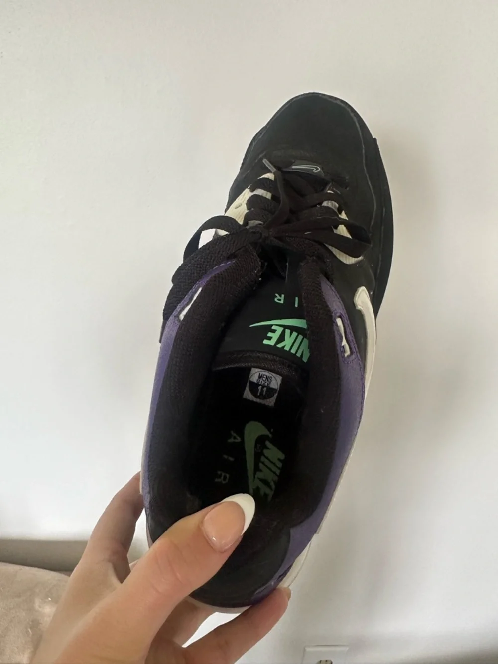 Nike Air Max Black Purple Green Sneakers Size 11 GUC